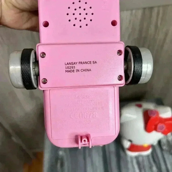 Hello Kitty Scooter Toy Without Remote - Picture 7 of 8